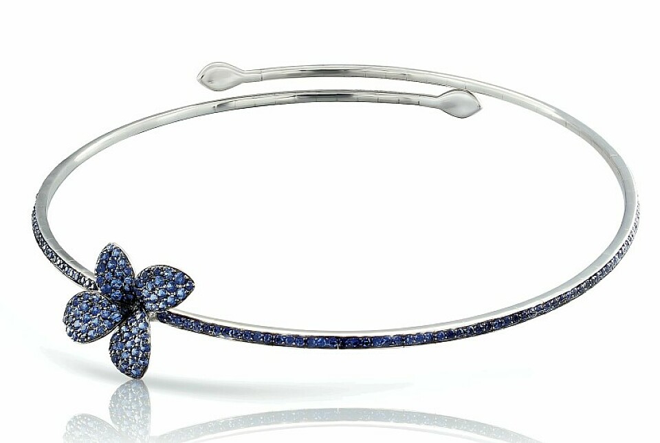 Зимний тренд: ювелирные изделия с синими самоцветами в стиле Снежной королевы