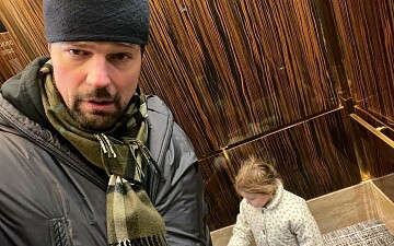 Данила Козловский опубликовал редкие кадры с дочерью