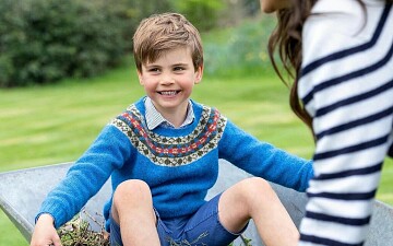 Кейт Миддлтон и принц Уильям поделились новыми снимками сына Луи по случаю его 5-летия
