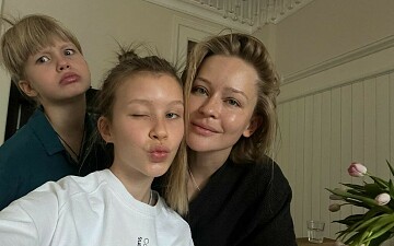 Юлия Пересильд о съемках своих дочерей в кино: Мы с Алексеем Учителем очень долго пытались этого не допустить
