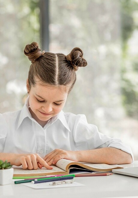 Рабочее место школьника: как сохранить правильную осанку