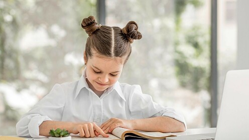 Рабочее место школьника: как сохранить правильную осанку