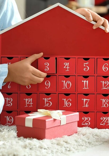 Я календарь переверну: создаем новогоднее настроение для всей семьи с помощью актуальных адвентов