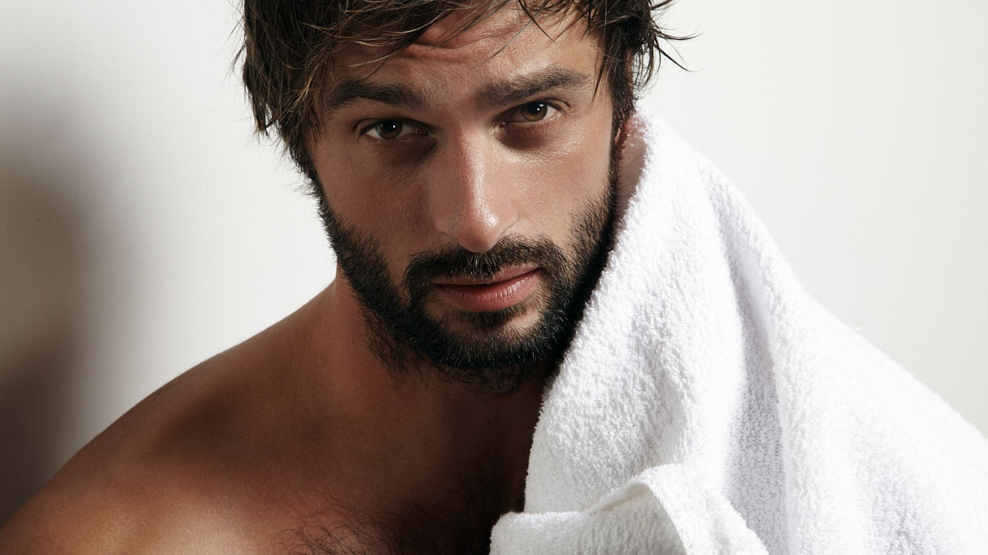 Подарки для него: от чистой кожи до безупречного аромата