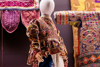 Охранять границу: как бережно и мудро общаться с родственниками после рождения ребенка