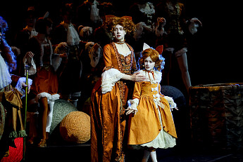 «Не ешь меня»: что делать, если ребенок проглотил инородное тело